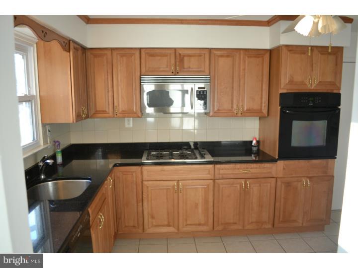 404 Yorkshire Road Cherry Hill, NJ 08034 - Photo 8 of 20