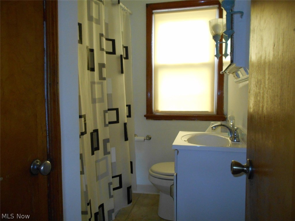 13490 Hathaway Road Cleveland, OH 44125 - Photo 13 of 21 Gallery Image 13