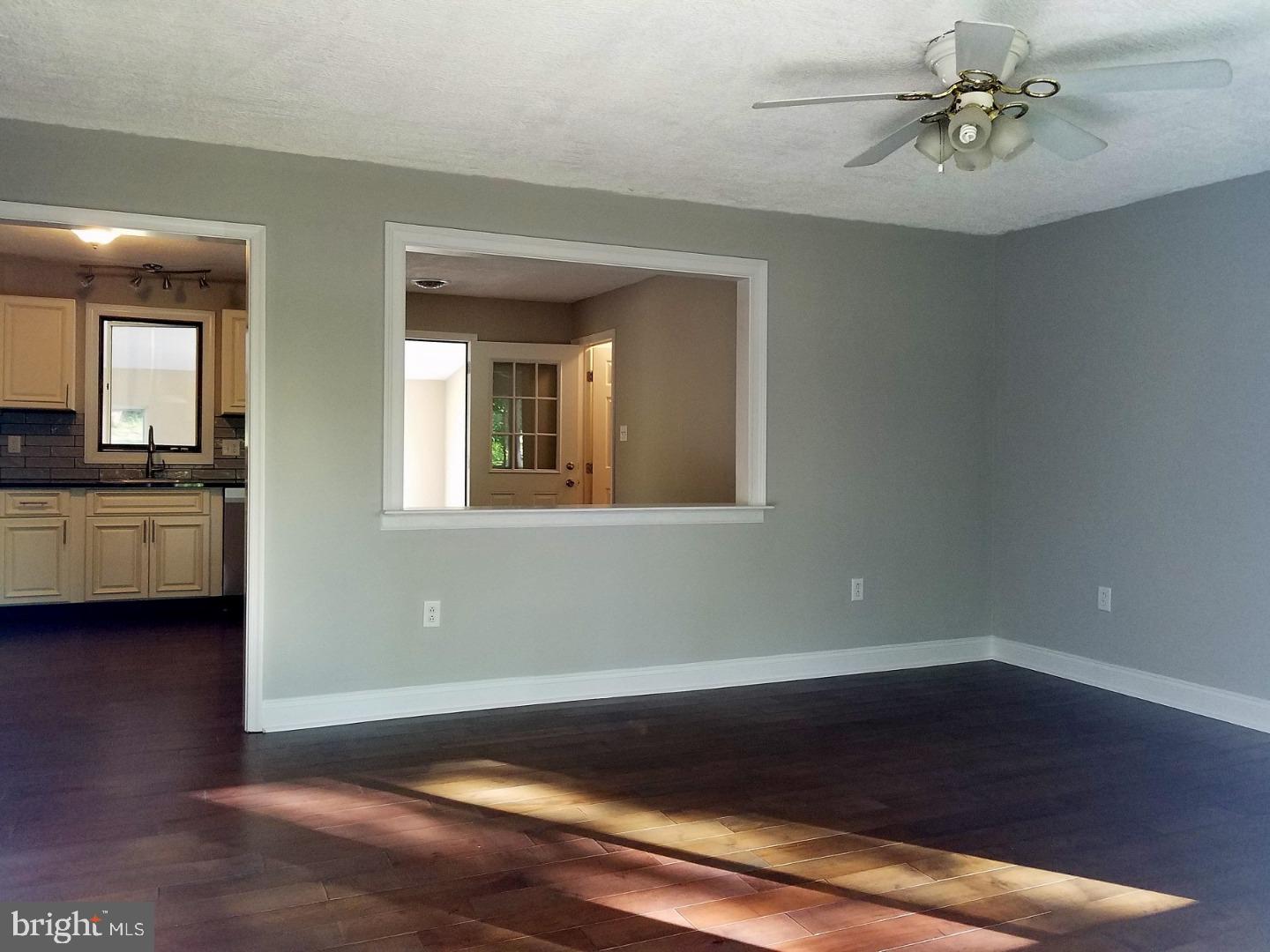 576 Ebelhare Road Pottstown, PA 19465 - Photo 2 of 18 Living Room