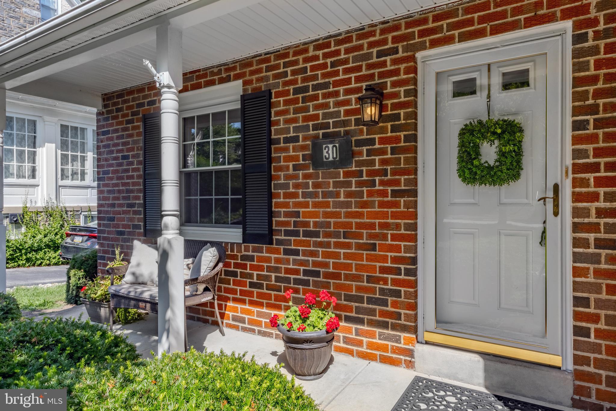 30 Llandillo Road Havertown, PA 19083 - Photo 4 of 47 a front view of a house