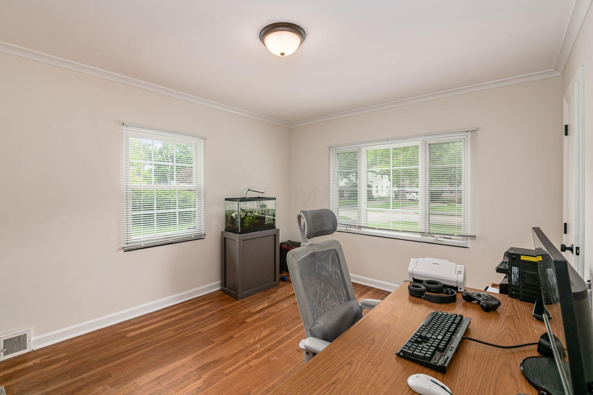 281 South Broadleigh Road Columbus, OH 43209 - Photo 28 of 44 032__L 281 S Broadleigh Rd090