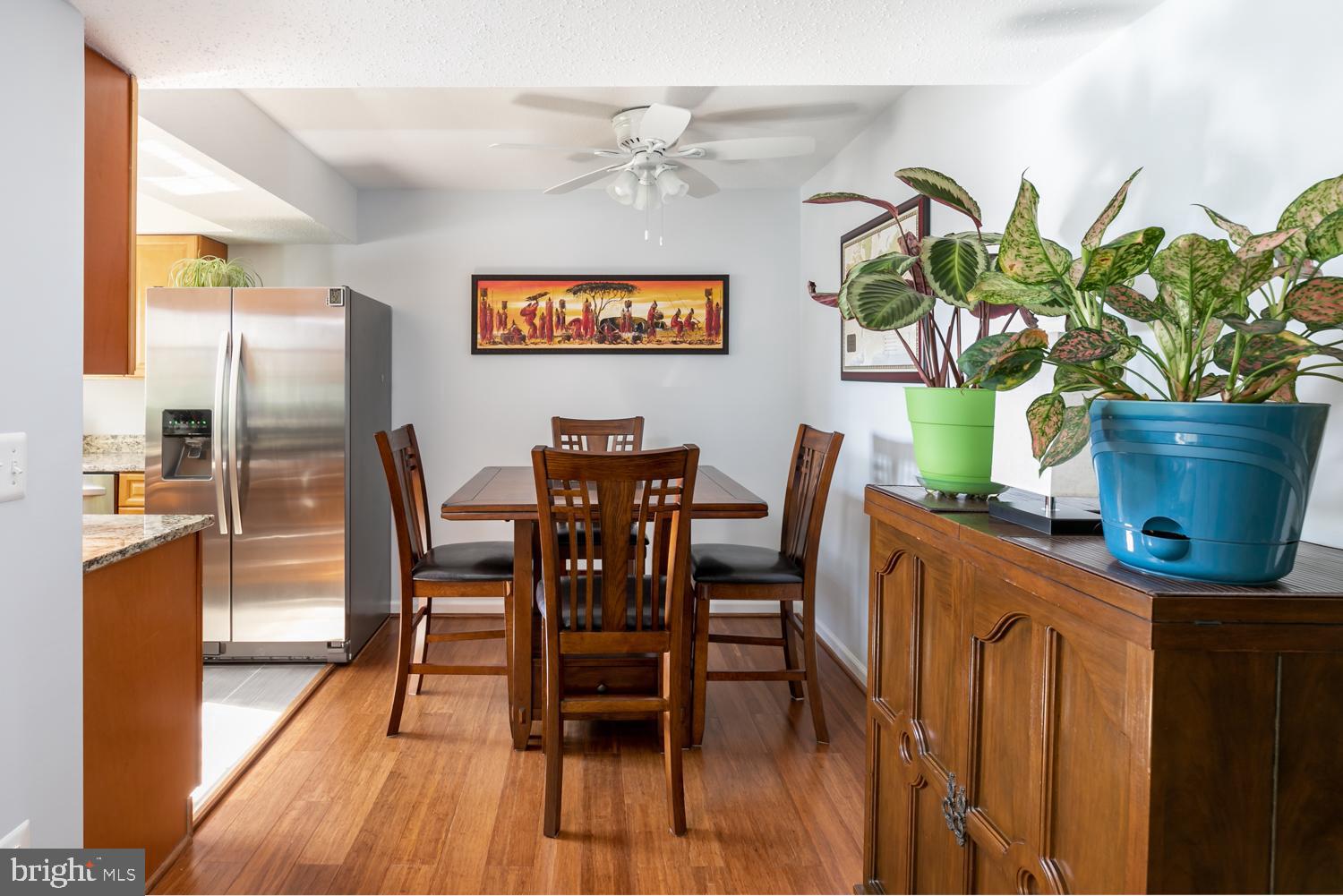 131 Fort Evans Road Southeast, Unit D Leesburg, VA 20175 - Photo 6 of 17 Adjoining breakfast room/dining room