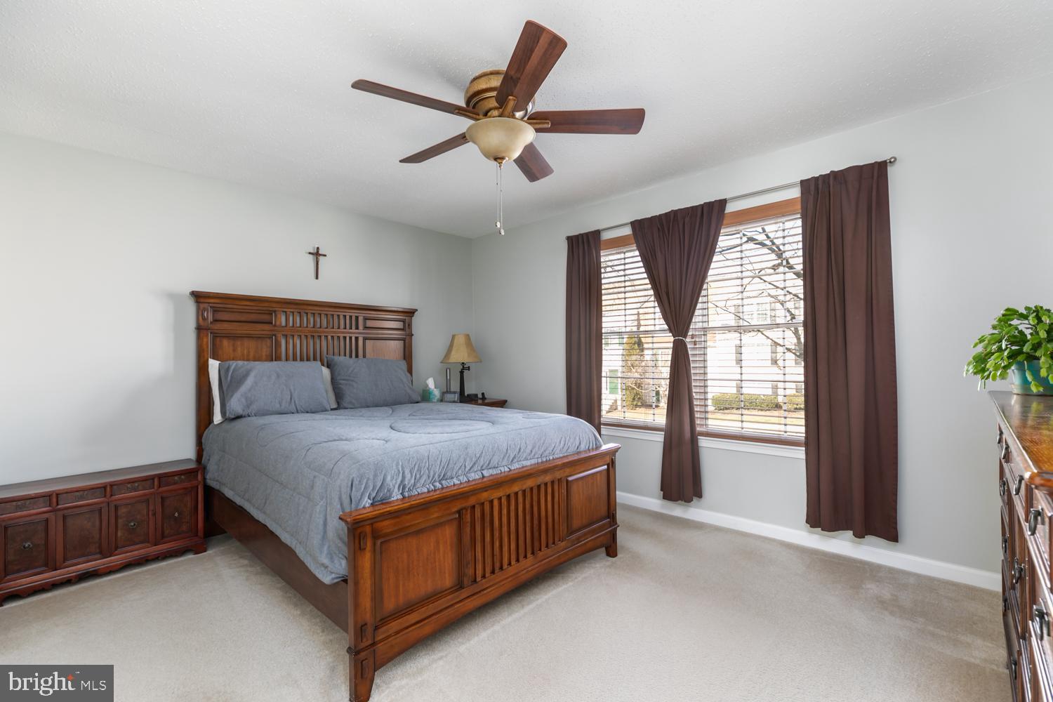 131 Fort Evans Road Southeast, Unit D Leesburg, VA 20175 - Photo 9 of 17 Master suite