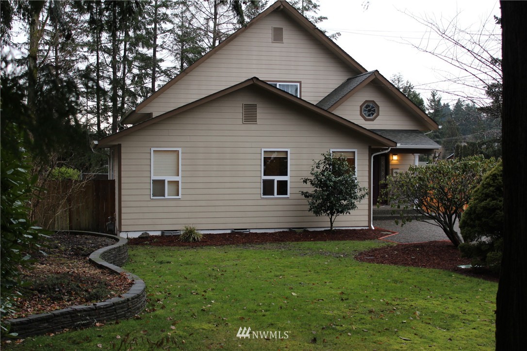 520 Ramsdell Street Fircrest, WA 98466 - Photo 3 of 24