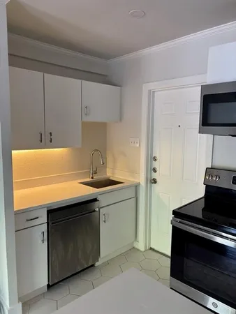 $1,350 | 4101 Douglas Avenue, Unit 104, Dallas, TX 75219