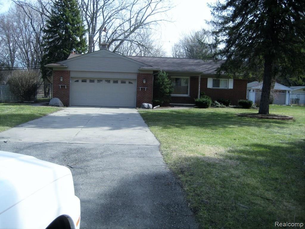 9275 Beech Daly Road Taylor, MI 48180 - Photo 1 of 30 FRONT.JPG