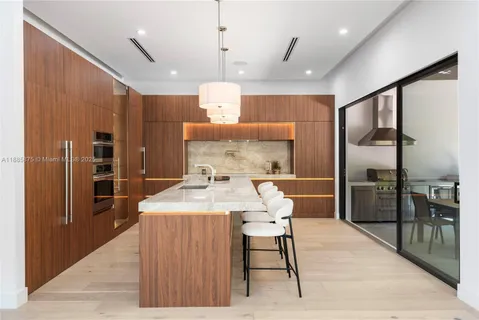 $3,350,000 | 260 Northwest 47th Street, Miami, FL 33127