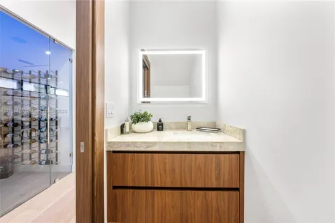 $3,350,000 | 260 Northwest 47th Street, Miami, FL 33127