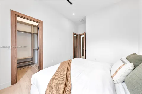 $3,350,000 | 260 Northwest 47th Street, Miami, FL 33127