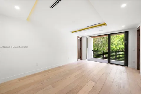 $3,350,000 | 260 Northwest 47th Street, Miami, FL 33127