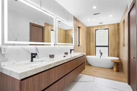 $3,350,000 | 260 Northwest 47th Street, Miami, FL 33127