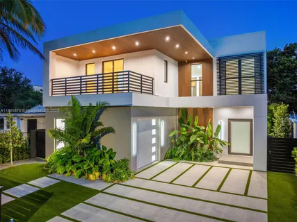 $3,350,000 | 260 Northwest 47th Street, Miami, FL 33127