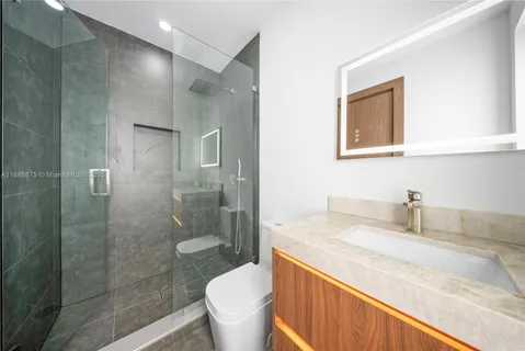 $3,350,000 | 260 Northwest 47th Street, Miami, FL 33127