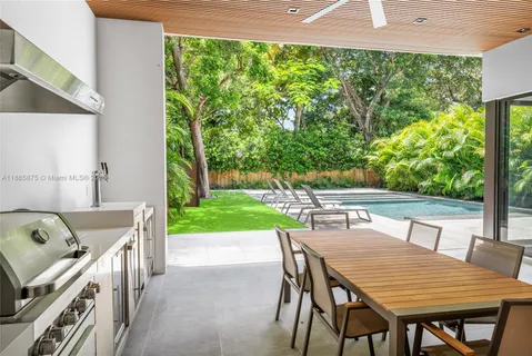 $3,350,000 | 260 Northwest 47th Street, Miami, FL 33127