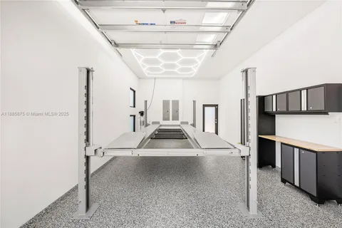 $3,350,000 | 260 Northwest 47th Street, Miami, FL 33127