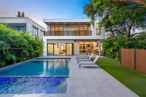 $3,350,000 | 260 Northwest 47th Street, Miami, FL 33127