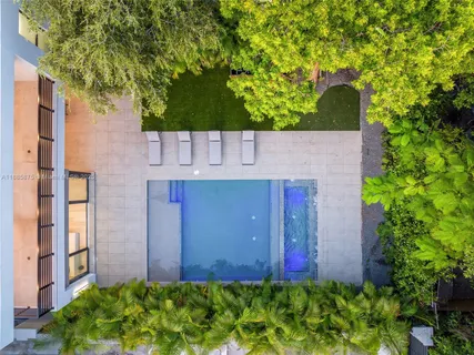 $3,350,000 | 260 Northwest 47th Street, Miami, FL 33127