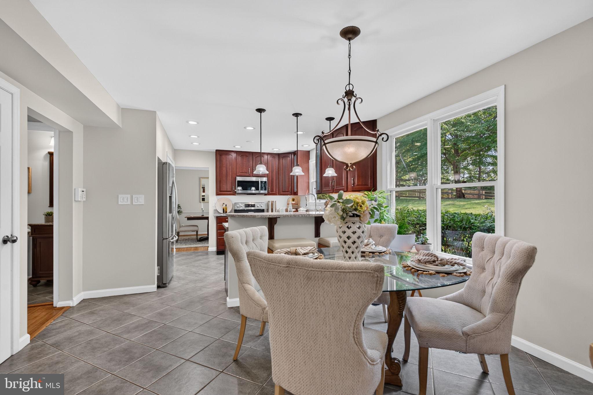 10130 Clearspring Road Damascus, MD 20872 - Photo 20 of 63 Kitchen table space