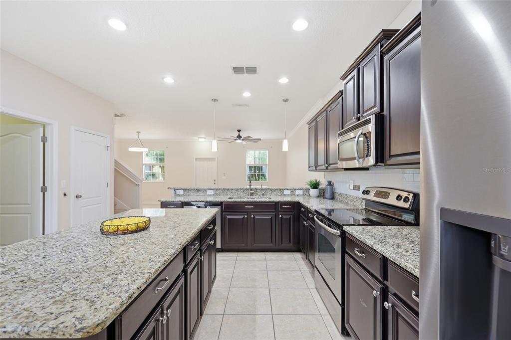 1351 Vasey Road Apopka, FL 32703 - Photo 6 of 46