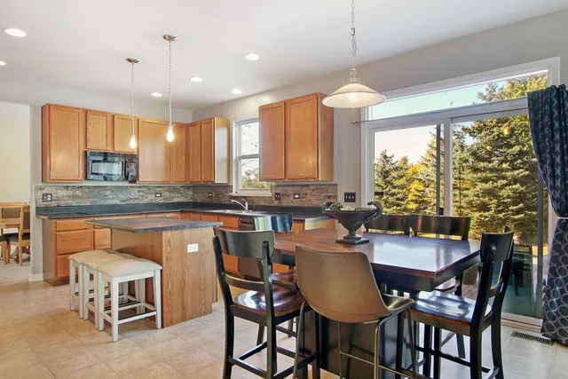 $3,500 | 1230 Bellows Way, Volo, IL 60073