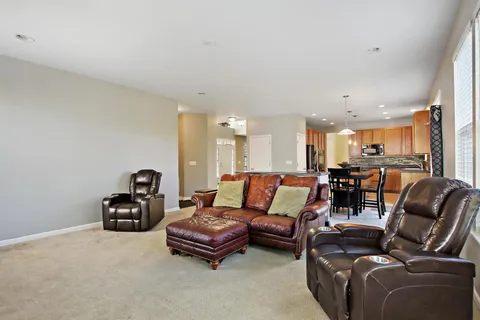 $3,500 | 1230 Bellows Way, Volo, IL 60073