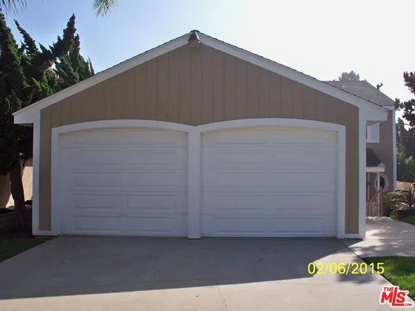 $9,750 | 7830 West 83rd Street, Playa del Rey, CA 90293