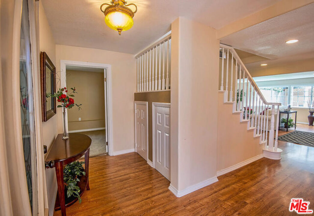 7830 West 83rd Street Playa del Rey, CA 90293 - Photo 8 of 74