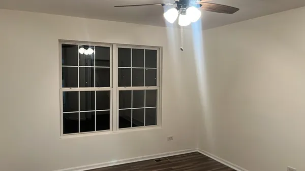 $2,075 | 1096 Clover Drive, Minooka, IL 60447