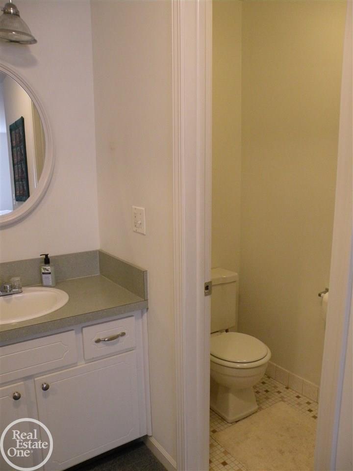 74 Longford Drive Rochester Hills, MI 48309 - Photo 23 of 33
