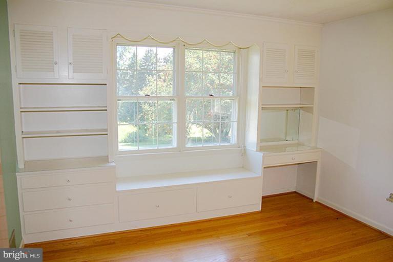 1907 Ridgewood Court Hampstead, MD 21074 - Photo 10 of 25 a view of an empty room with a window
