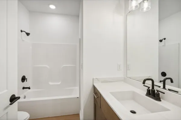 $575,900 | N174W20582 Laurel Springs Circle, Jackson, WI 53037