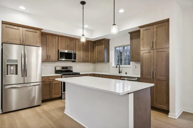 $575,900 | N174W20582 Laurel Springs Circle, Jackson, WI 53037