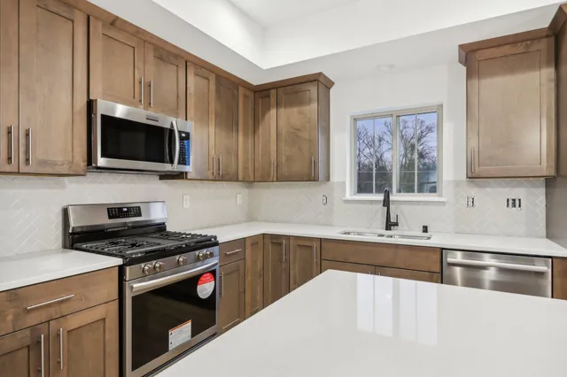 $575,900 | N174W20582 Laurel Springs Circle, Jackson, WI 53037