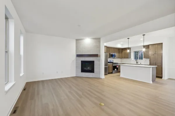 $575,900 | N174W20582 Laurel Springs Circle, Jackson, WI 53037