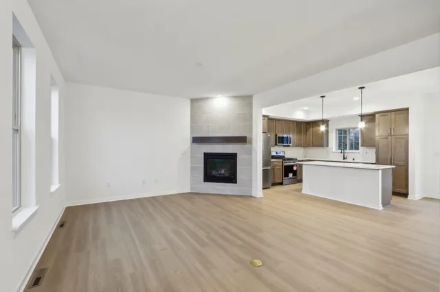 $575,900 | N174W20582 Laurel Springs Circle, Jackson, WI 53037