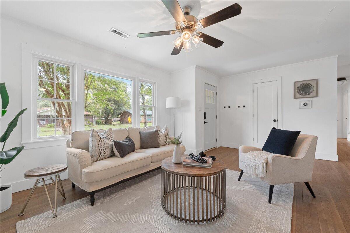 1215 Byron Road Charleston, SC 29407 - Photo 11 of 42 15-Sara Barclay Photography LLC_0-33