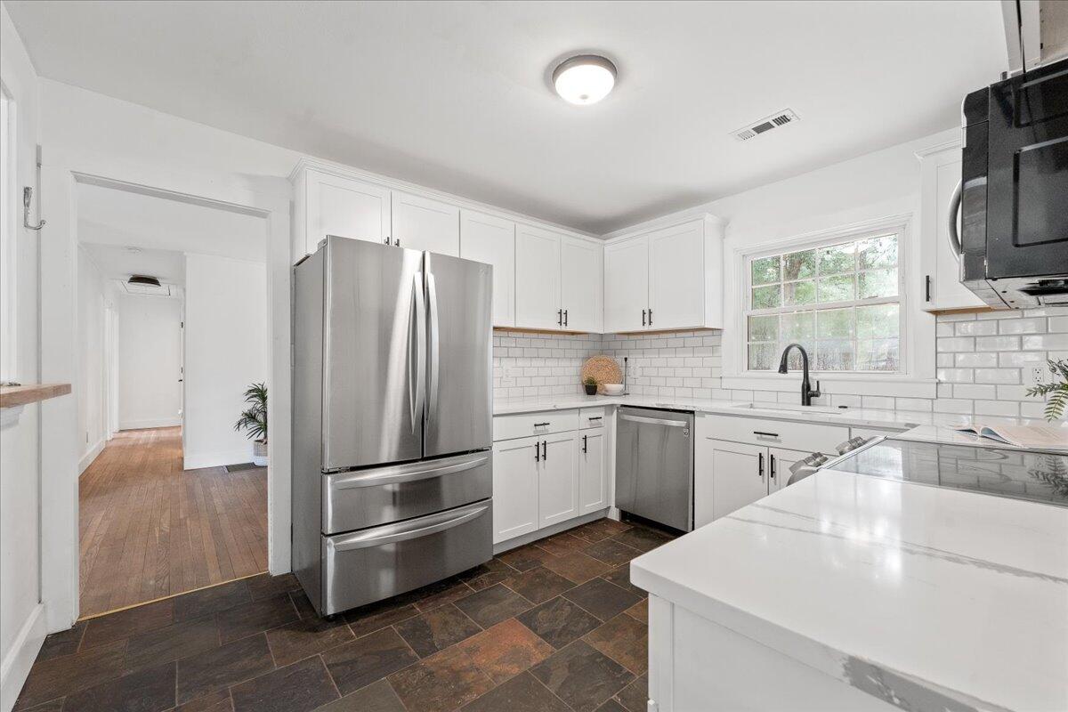 1215 Byron Road Charleston, SC 29407 - Photo 17 of 42 22-Sara Barclay Photography LLC_0-36