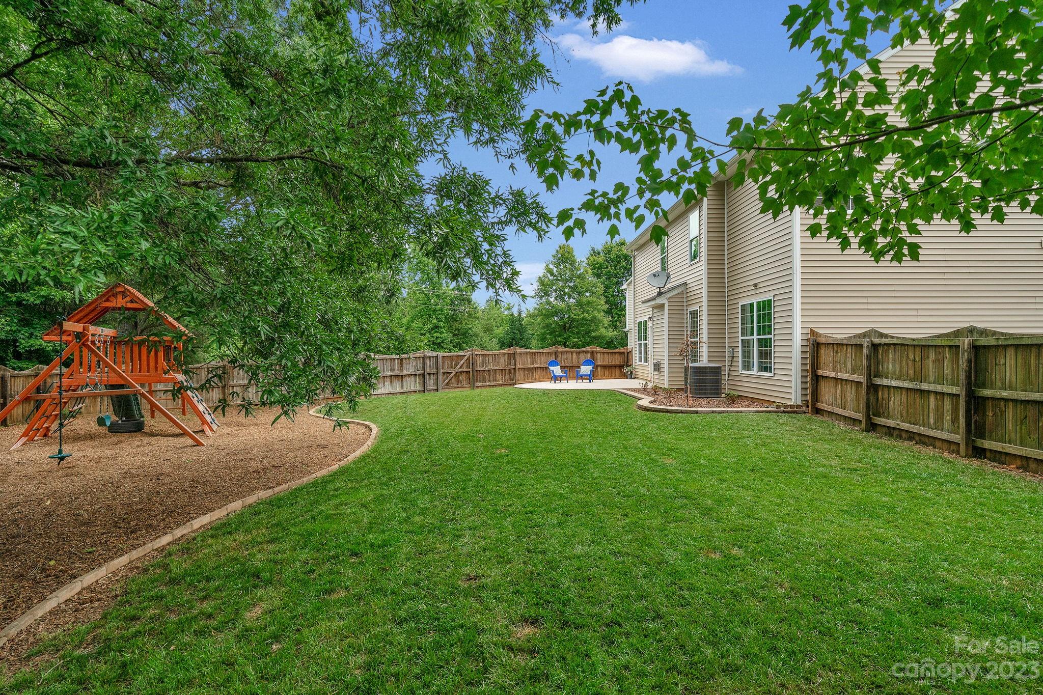 446 Glandon Court Fort Mill, SC 29708 - Photo 33 of 39 Gallery Image 33