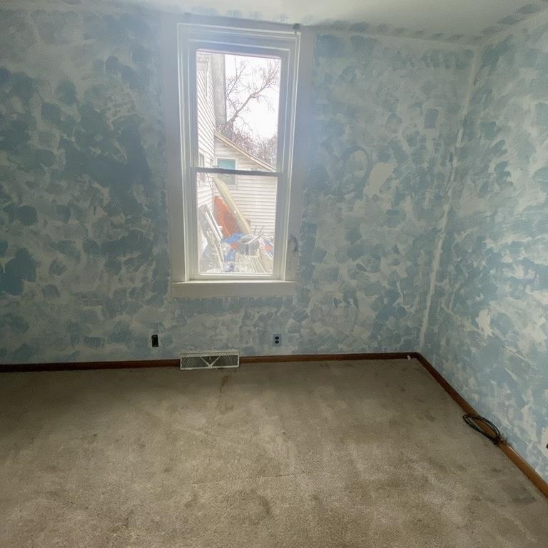 217 10th Street Manistee, MI 49660 - Photo 6 of 10