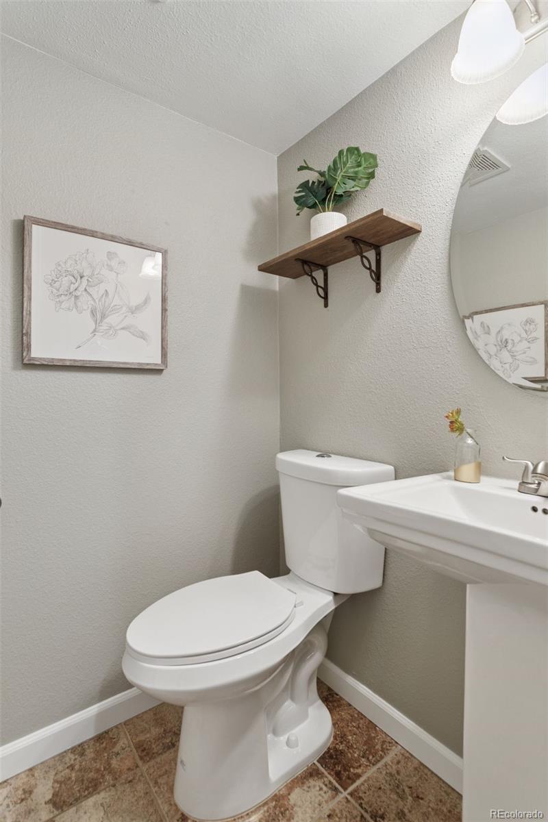 2854 Lowell Boulevard Denver, CO 80211 - Photo 21 of 34