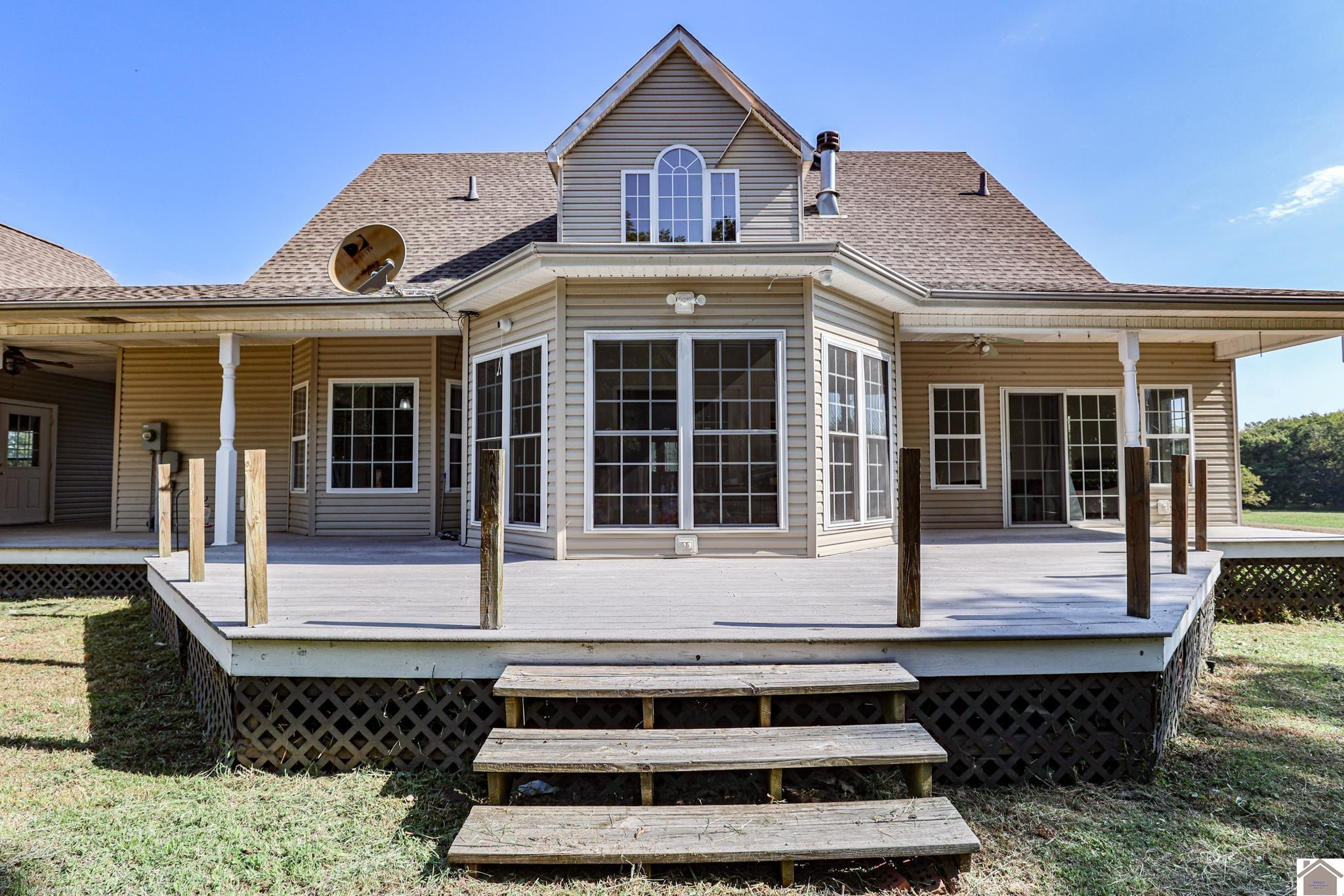 1630 Kevil Road Kevil, KY 42053 - Photo 6 of 35 Back Deck