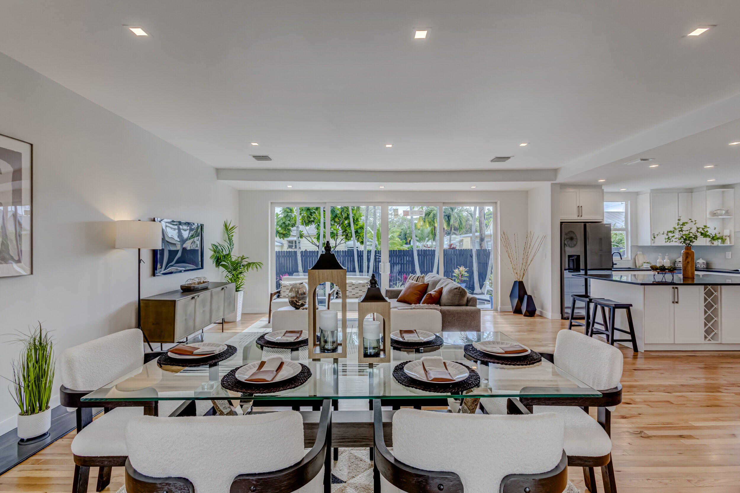 326 Monceaux Road West Palm Beach, FL 33405 - Photo 8 of 58 58_320a3499js