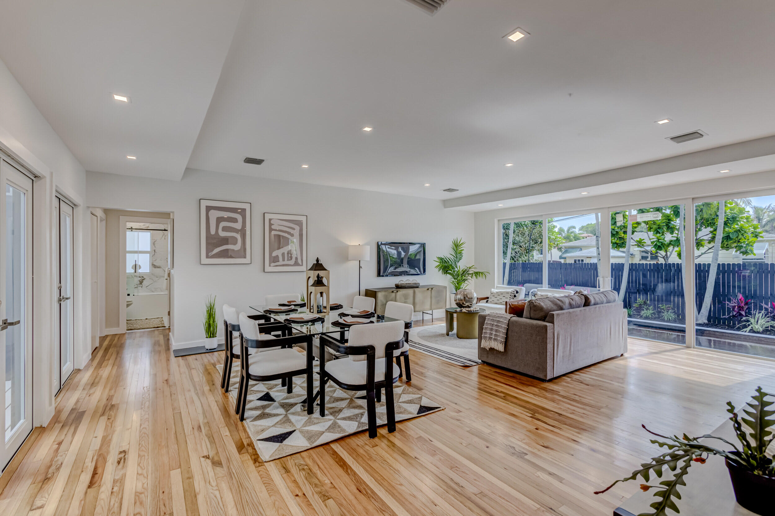 326 Monceaux Road West Palm Beach, FL 33405 - Photo 10 of 58 62_320a3524js
