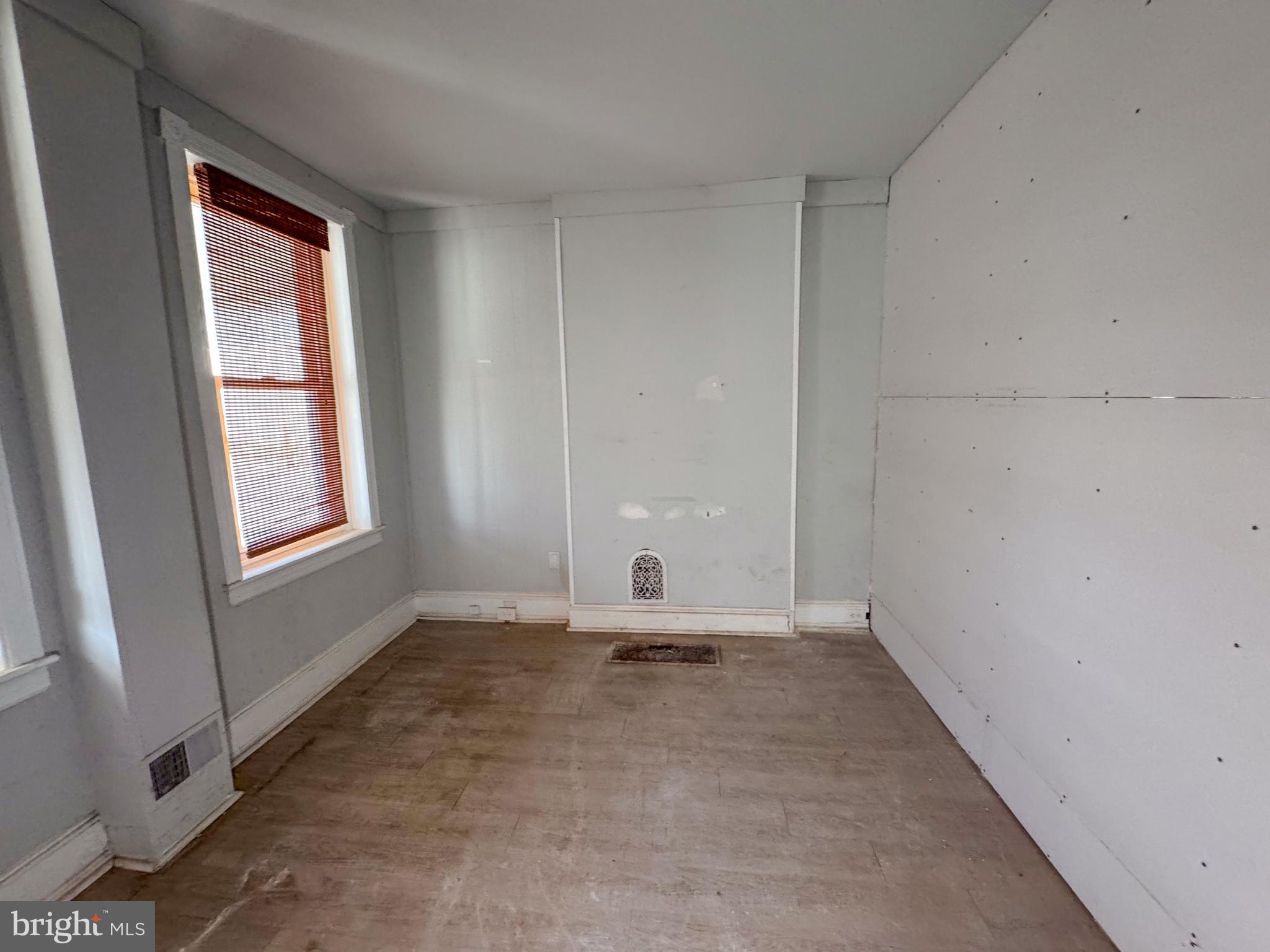 1001 West 7th Street Chester, PA 19013 - Photo 3 of 24