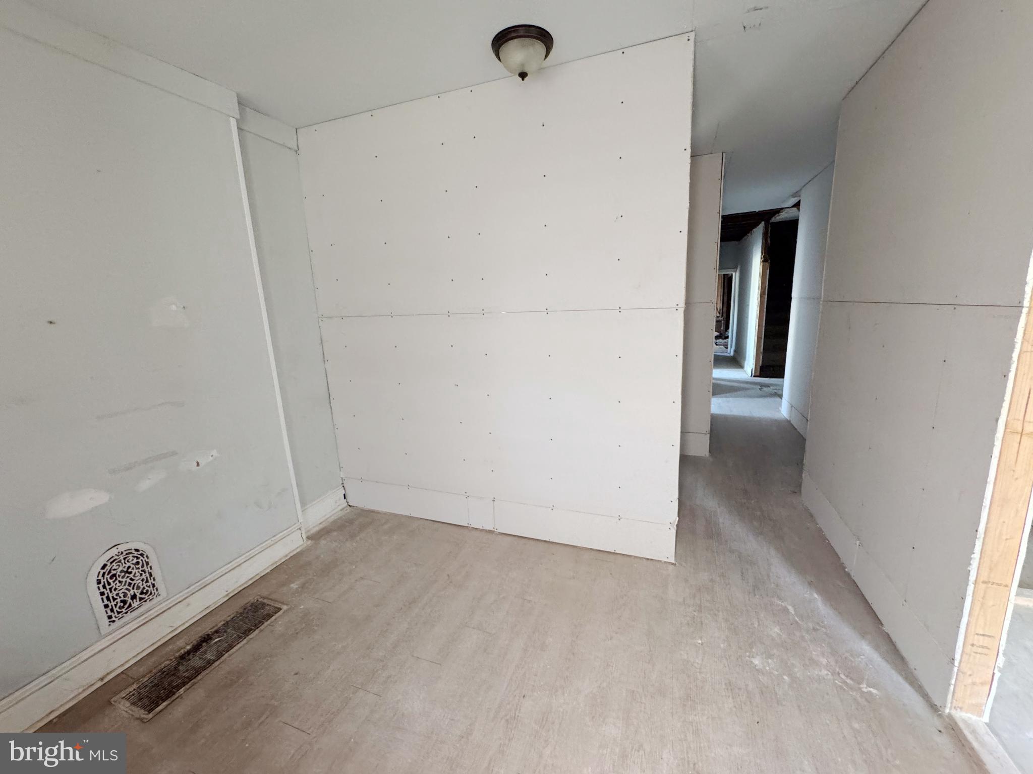 1001 West 7th Street Chester, PA 19013 - Photo 4 of 24