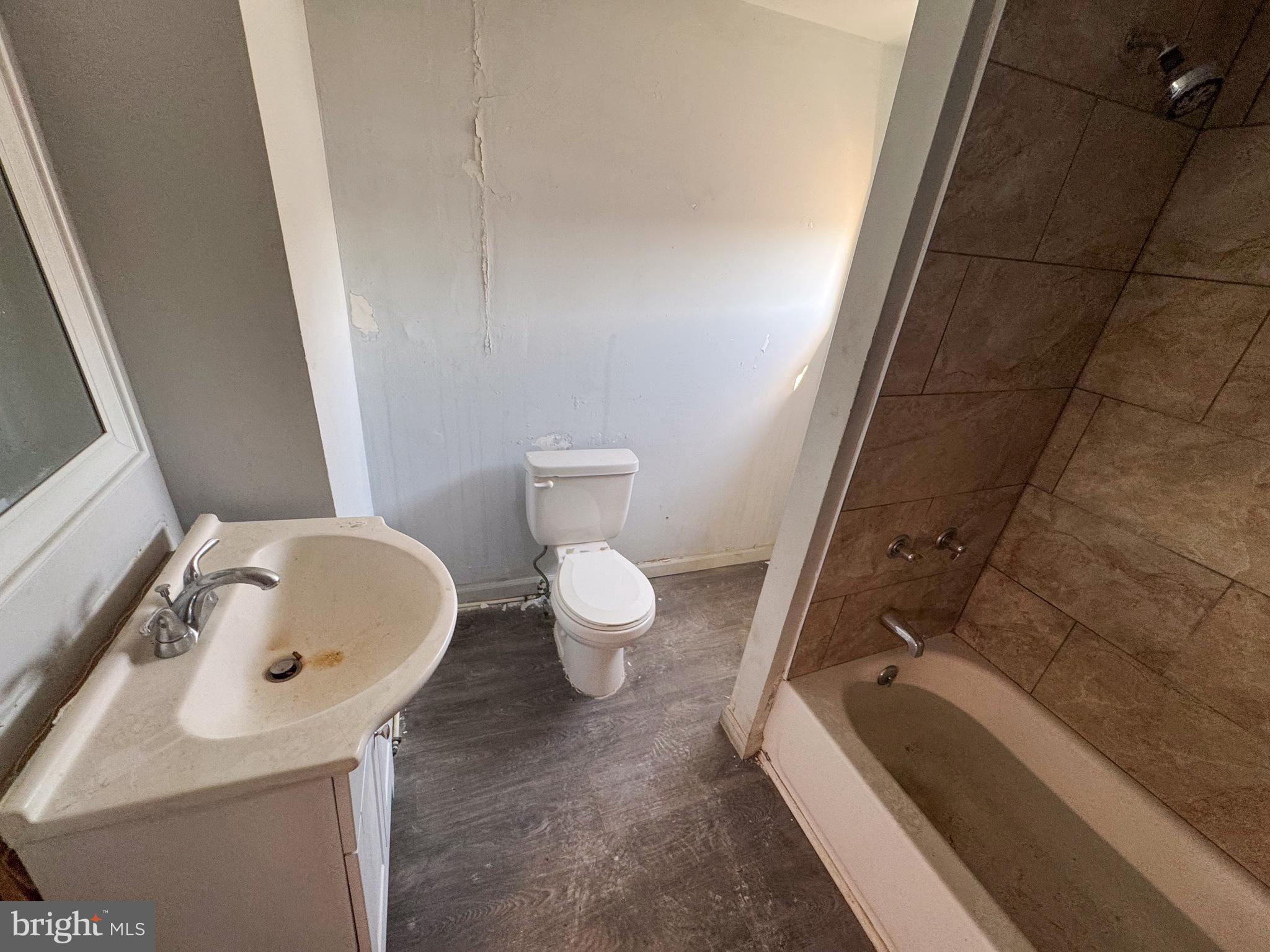 1001 West 7th Street Chester, PA 19013 - Photo 8 of 24