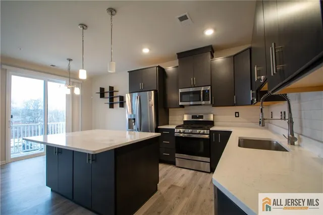 $598,000 | 711 Greenland Square, Unit 711, Highland Park, NJ 08904