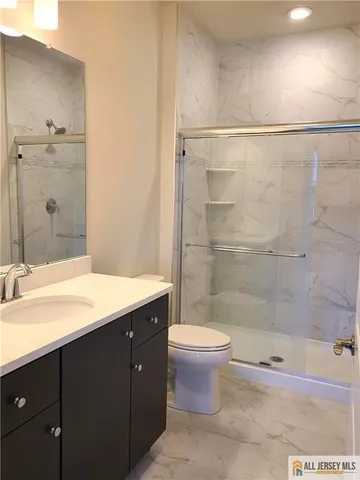 $598,000 | 711 Greenland Square, Unit 711, Highland Park, NJ 08904