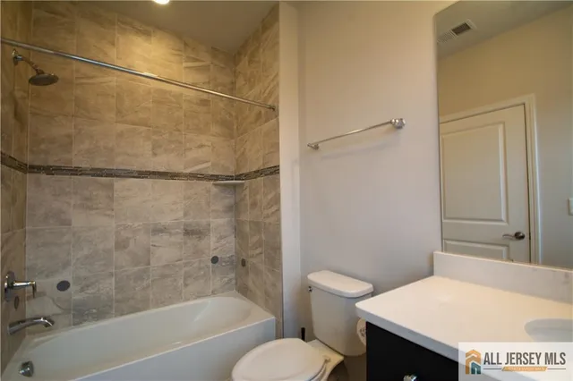 $598,000 | 711 Greenland Square, Unit 711, Highland Park, NJ 08904