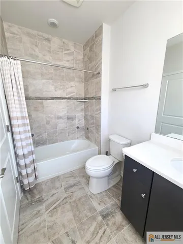 $598,000 | 711 Greenland Square, Unit 711, Highland Park, NJ 08904